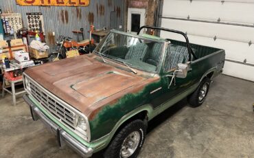Dodge-Ramcharger-1974-SUV-17