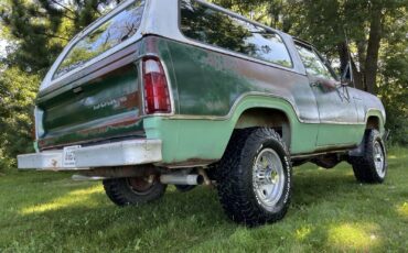 Dodge-Ramcharger-1974-SUV-19