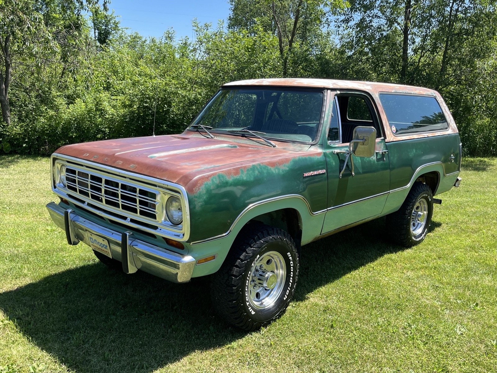 Dodge-Ramcharger-1974-SUV-23
