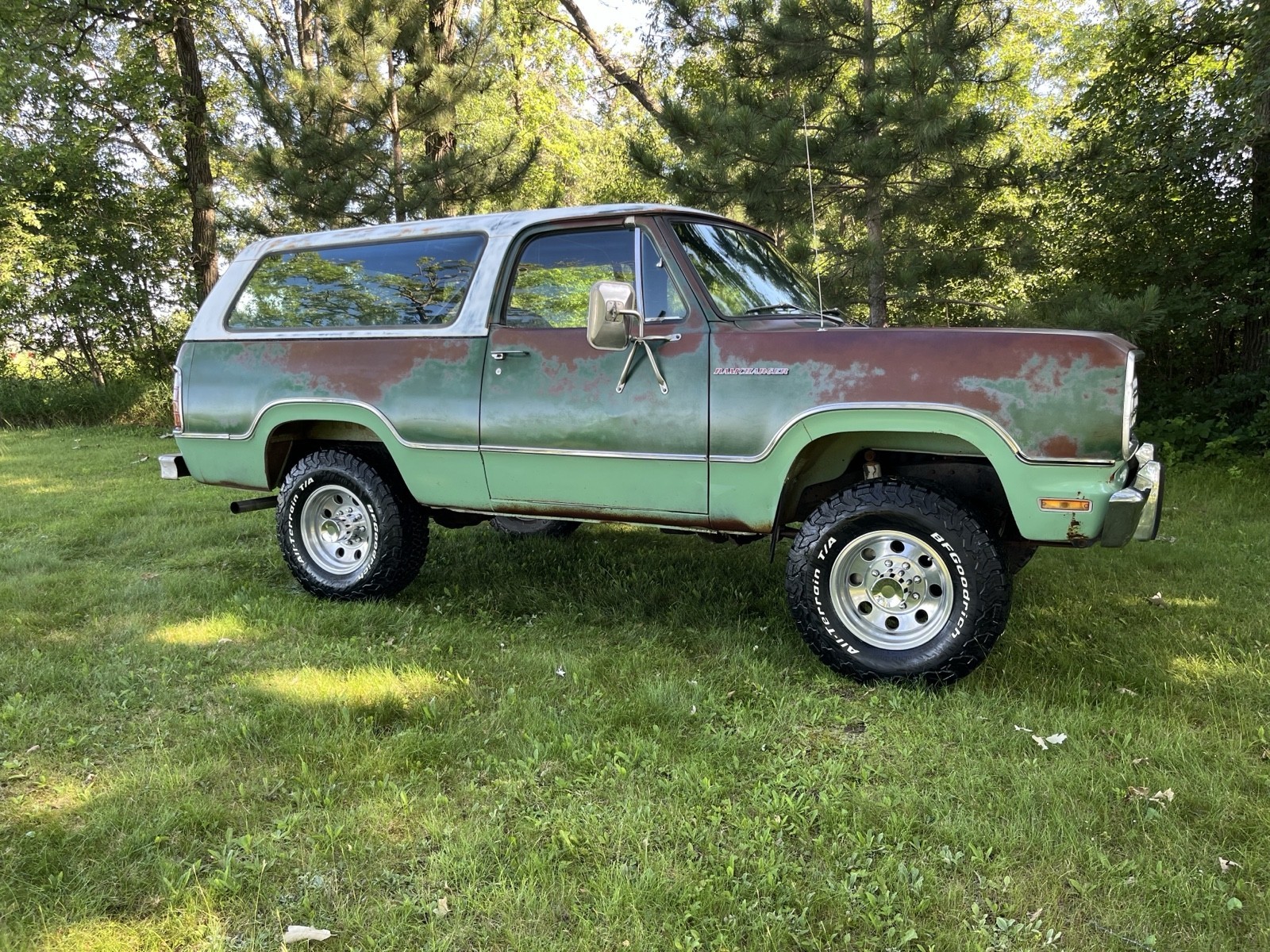 Dodge-Ramcharger-1974-SUV-4