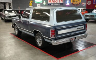 Dodge-Ramcharger-1987-SUV-12