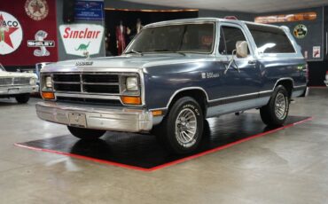 Dodge-Ramcharger-1987-SUV-18
