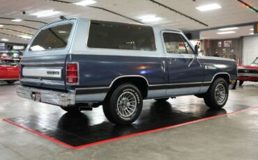 Dodge-Ramcharger-1987-SUV-22