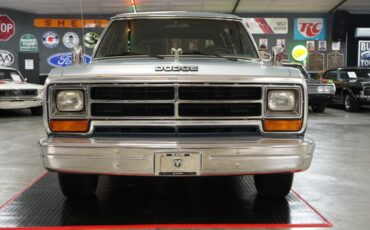 Dodge-Ramcharger-1987-SUV-25