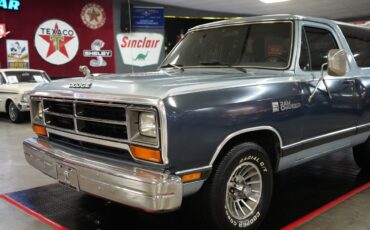 Dodge-Ramcharger-1987-SUV-26