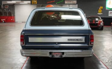 Dodge-Ramcharger-1987-SUV-4