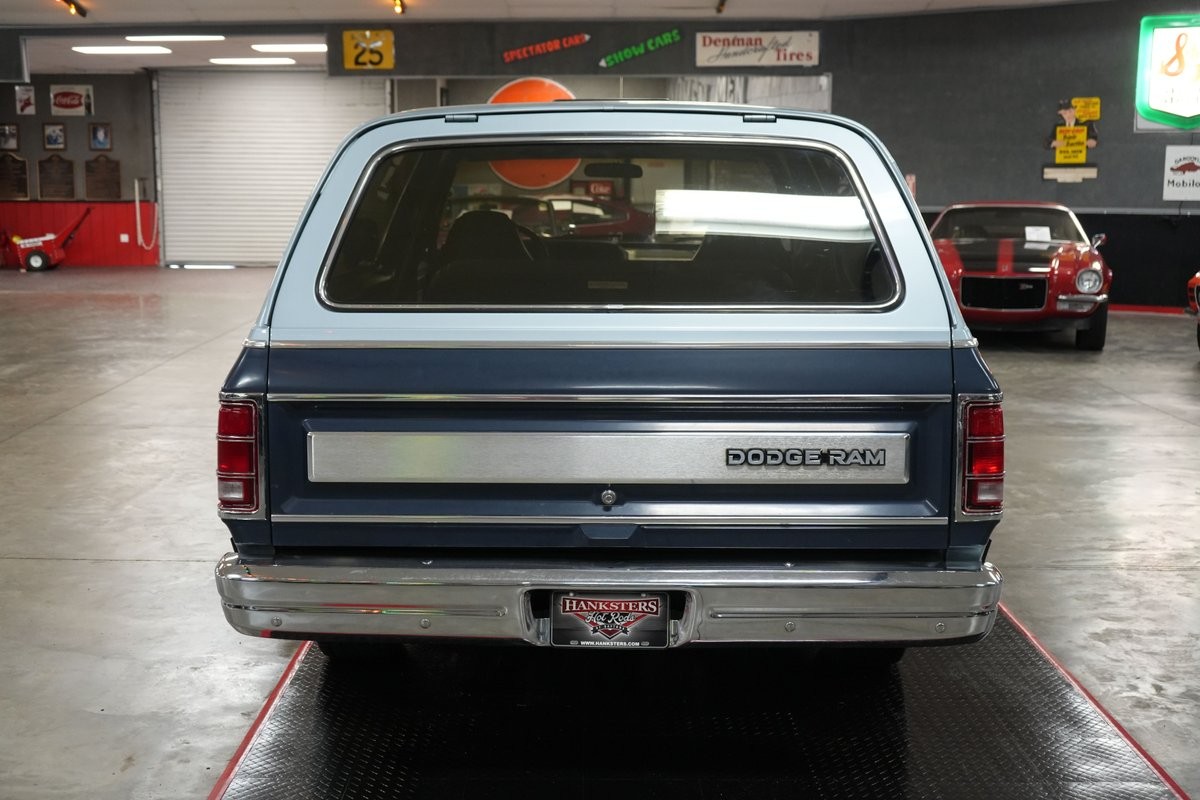 Dodge-Ramcharger-1987-SUV-4