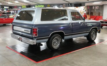 Dodge-Ramcharger-1987-SUV-5