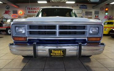 Dodge-Ramcharger-1989-SUV-11