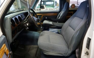 Dodge-Ramcharger-1989-SUV-20