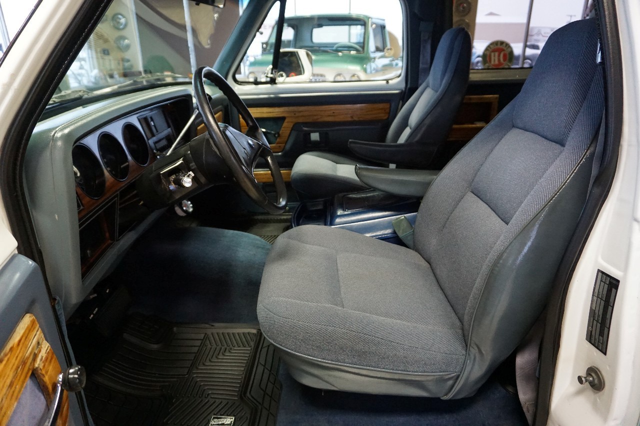 Dodge-Ramcharger-1989-SUV-20