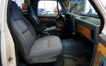 Dodge-Ramcharger-1989-SUV-23