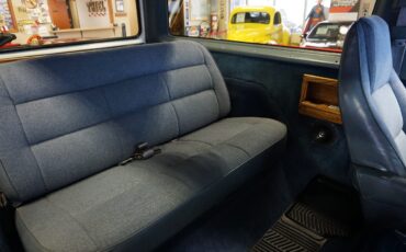 Dodge-Ramcharger-1989-SUV-24