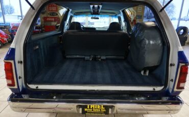 Dodge-Ramcharger-1989-SUV-30