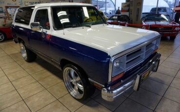 Dodge-Ramcharger-1989-SUV-9