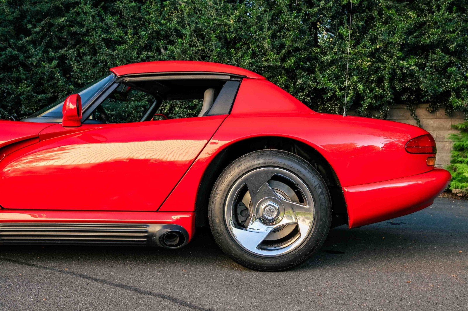 Dodge-Viper-1993-Convertible-13