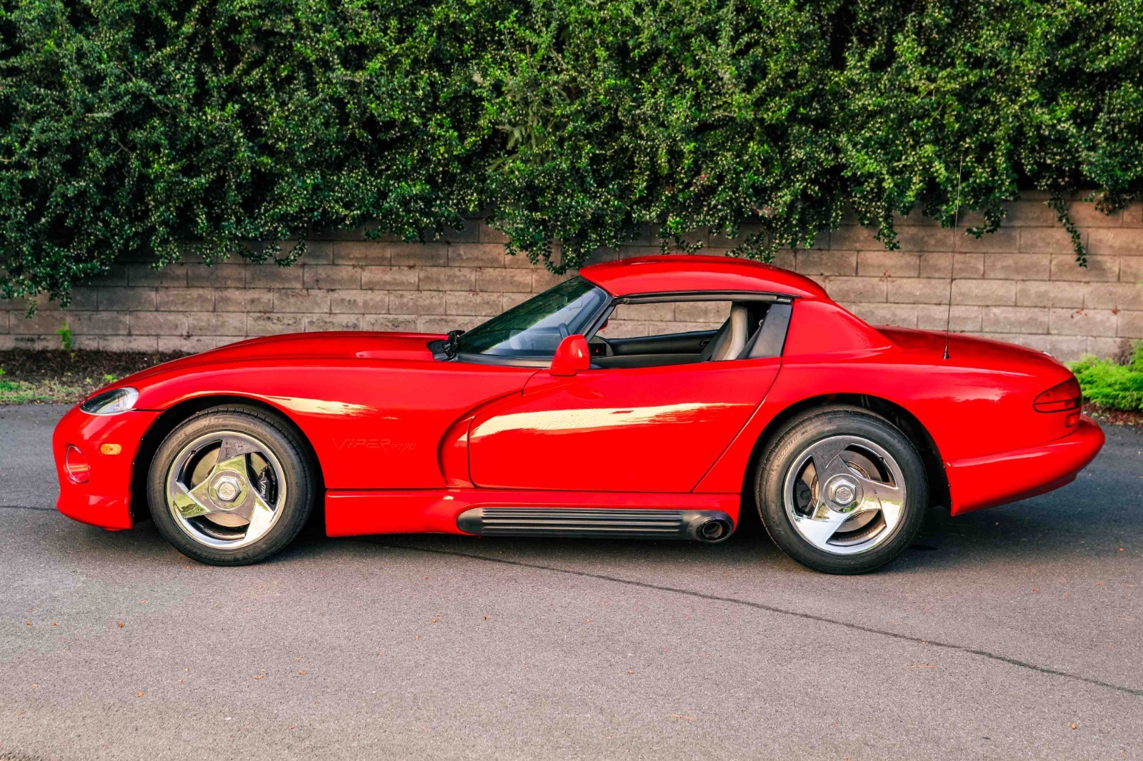 Dodge-Viper-1993-Convertible-15