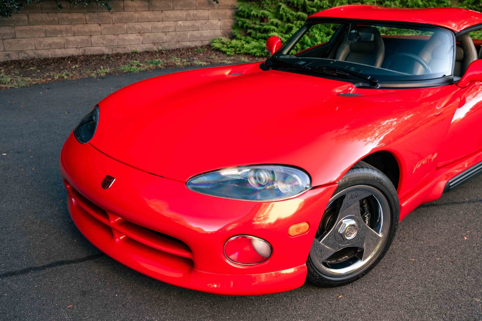 Dodge-Viper-1993-Convertible-2