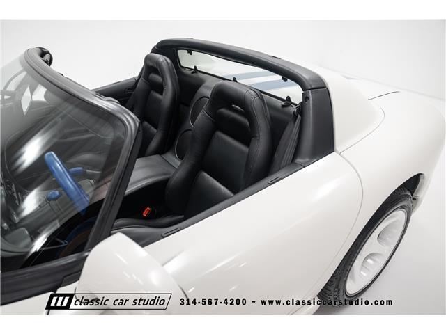 Dodge-Viper-1996-Convertible-35