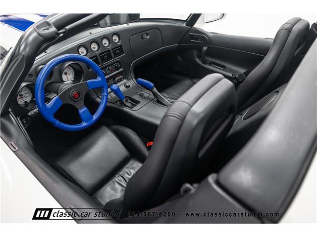 Dodge-Viper-1996-Convertible-36