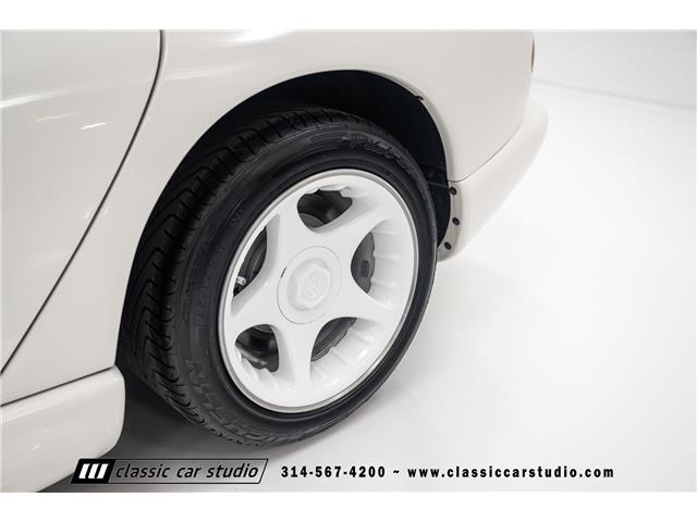 Dodge-Viper-1996-Convertible-37