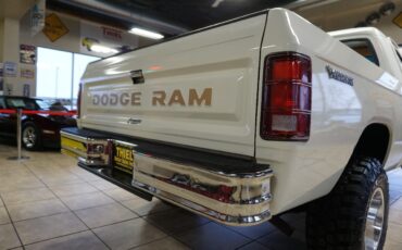 Dodge-W-Series-1985-Standard-Cab-Pickup-18