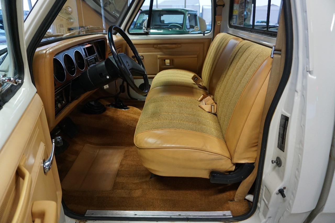 Dodge-W-Series-1985-Standard-Cab-Pickup-20