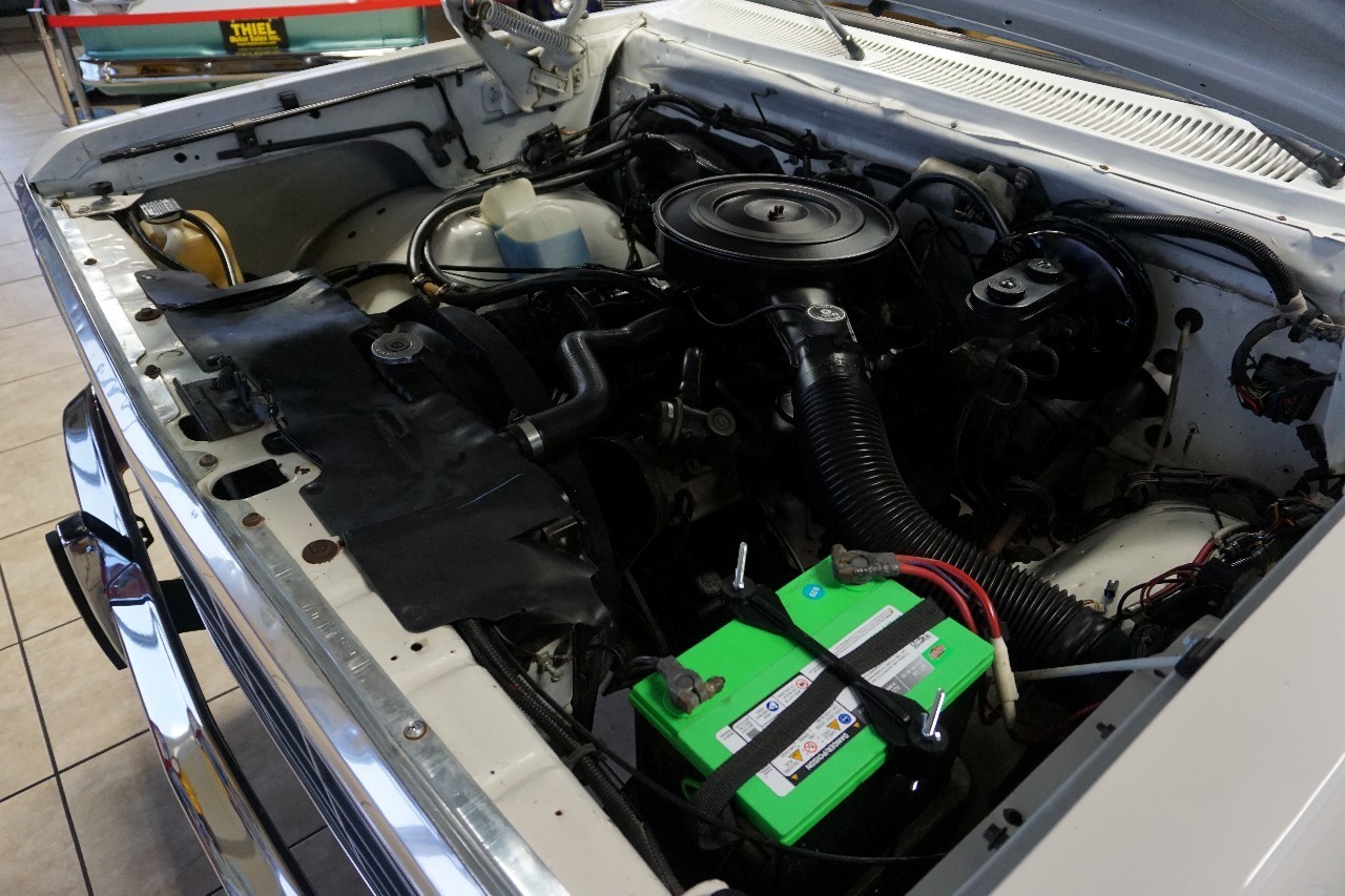 Dodge-W-Series-1985-Standard-Cab-Pickup-30