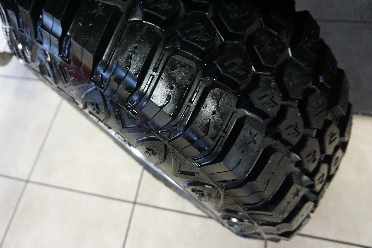 Dodge-W-Series-1985-Standard-Cab-Pickup-33