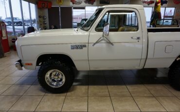 Dodge-W-Series-1985-Standard-Cab-Pickup-35