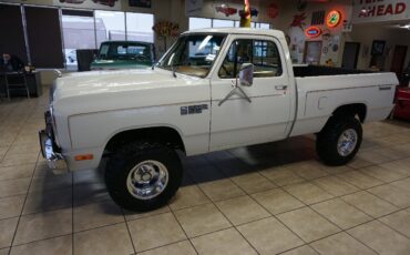 Dodge-W-Series-1985-Standard-Cab-Pickup-37