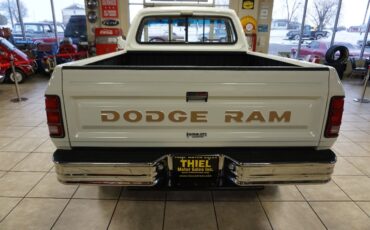 Dodge-W-Series-1985-Standard-Cab-Pickup-5