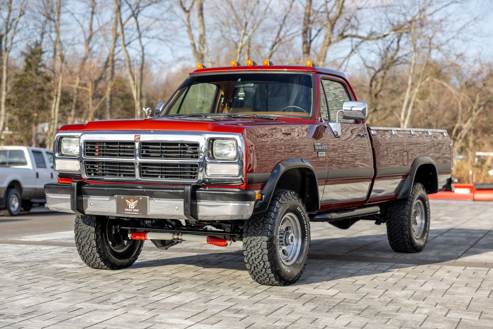 Dodge-W250-1993-Pickup-Truck-3