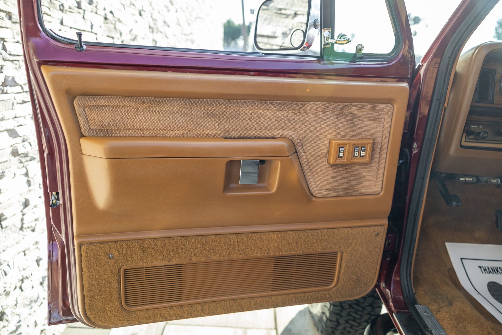 Dodge-W250-1993-Pickup-Truck-34