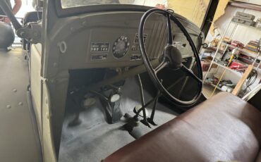 Dodge-WC-6-1940-command-car-5