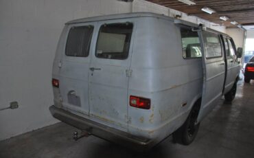 Dodge-b300-1976-custom-5