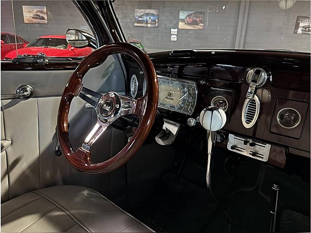 Dodge-brothers-1937-brown-25