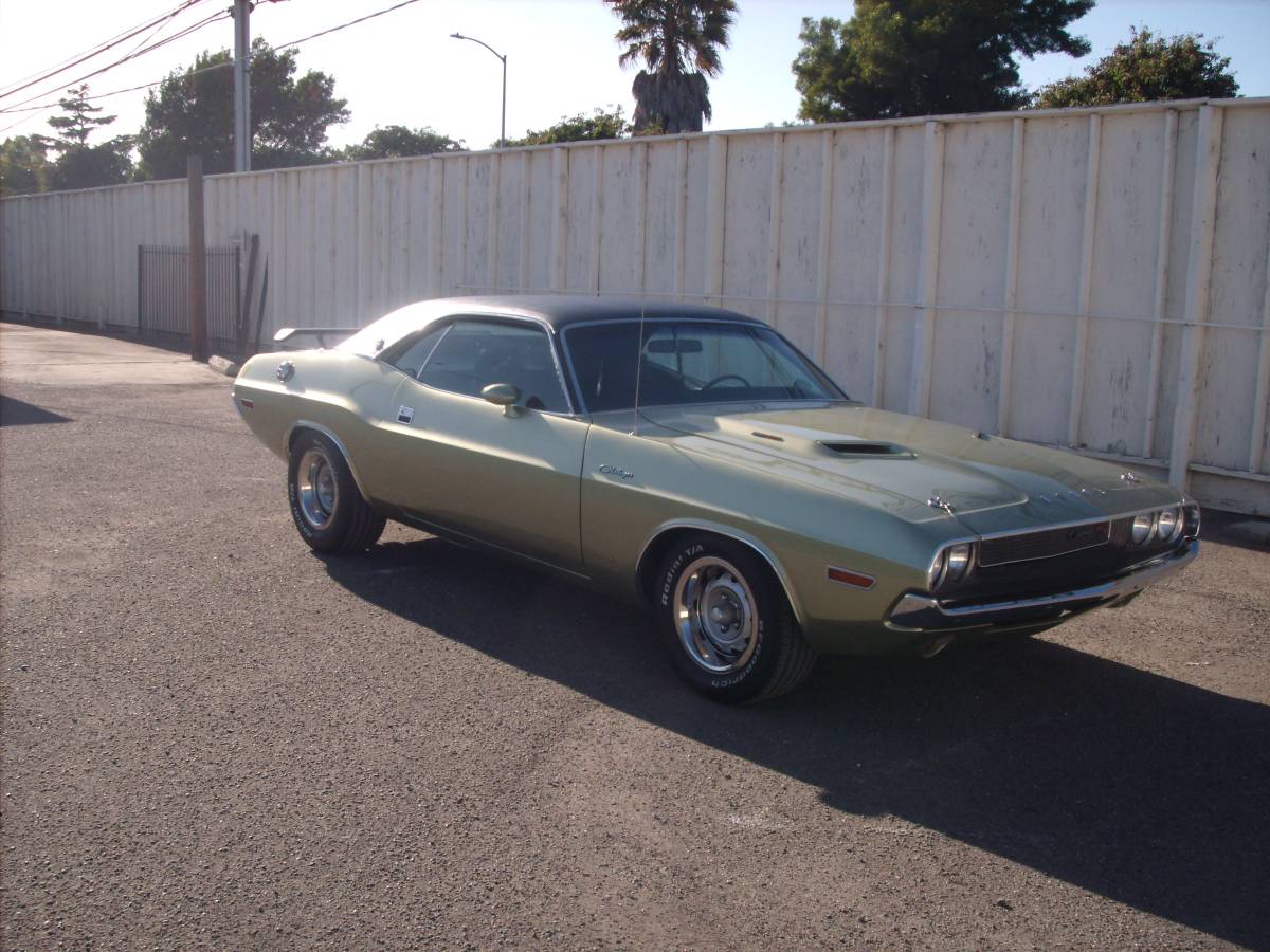 Dodge-challenger-1970-3