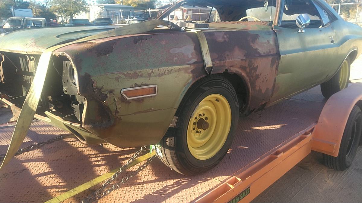 Dodge-challenger-1971-10