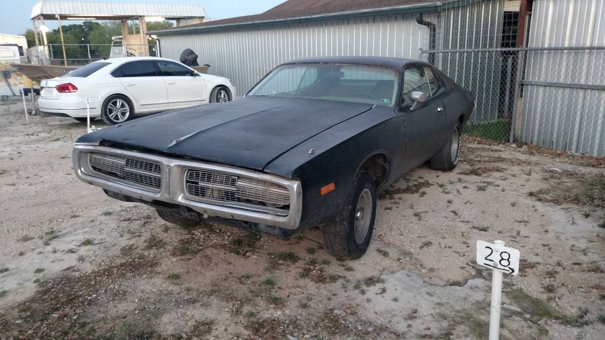 Dodge-charger-se-1973-grey