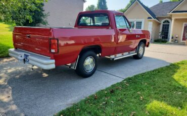 Dodge-d-series-d150-s-1990-red-2