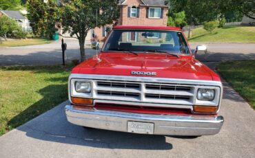 Dodge-d-series-d150-s-1990-red