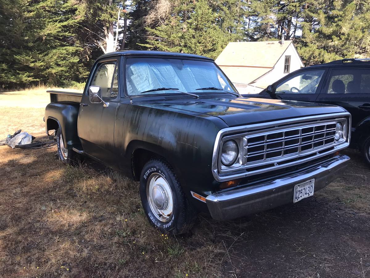 Dodge-d100-1972-green-11