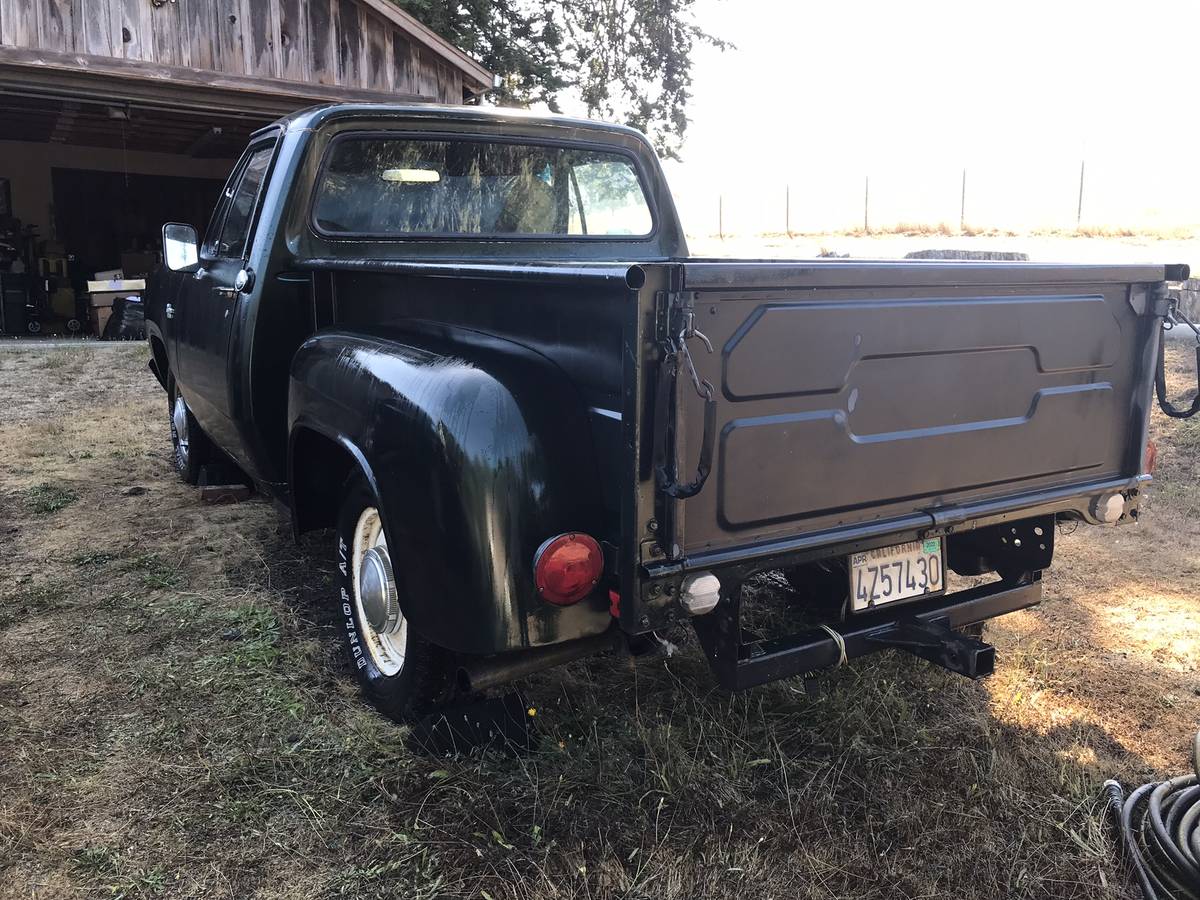 Dodge-d100-1972-green-2