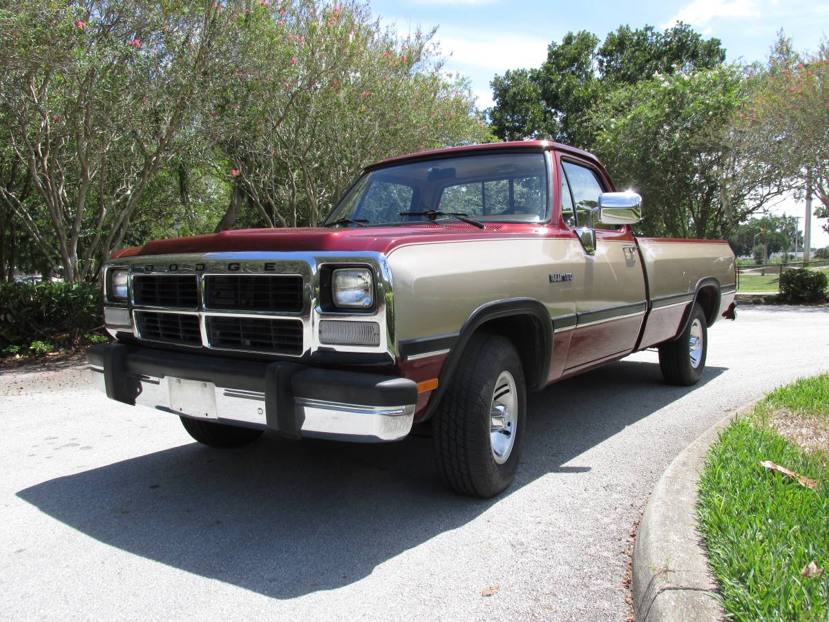Dodge-d150-le-12-ton-1992-12