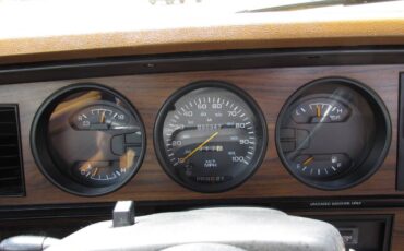 Dodge-d150-le-12-ton-1992-13