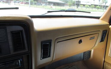 Dodge-d150-le-12-ton-1992-15