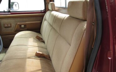 Dodge-d150-le-12-ton-1992-2