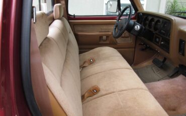 Dodge-d150-le-12-ton-1992-22