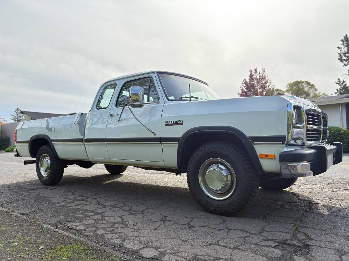 Dodge-d250-diesel-1993-1
